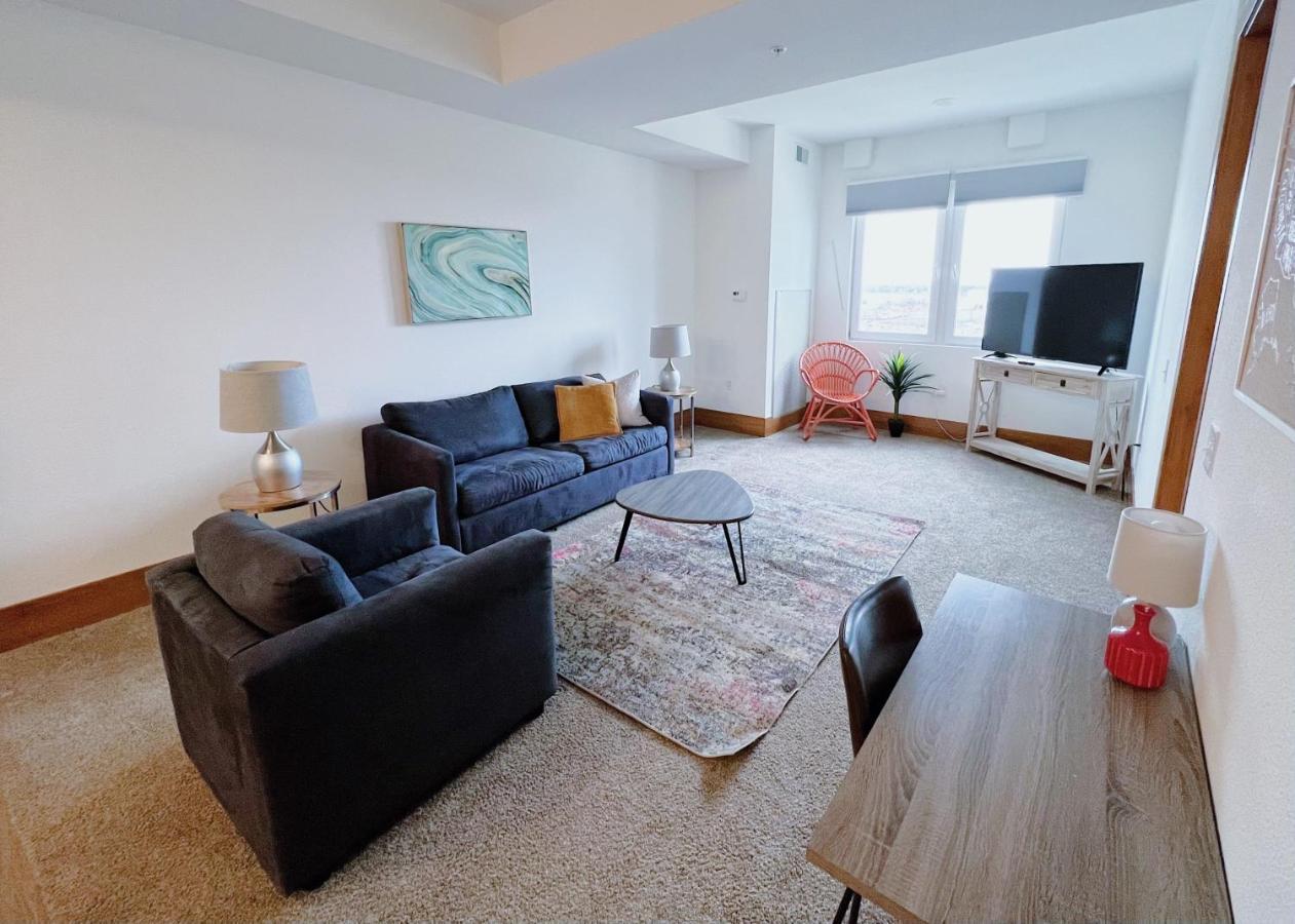 2Br Suite At The Grand Castle Pool Gym & Parking 그랜드빌 외부 사진