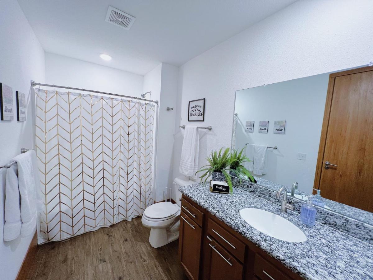 2Br Suite At The Grand Castle Pool Gym & Parking 그랜드빌 외부 사진